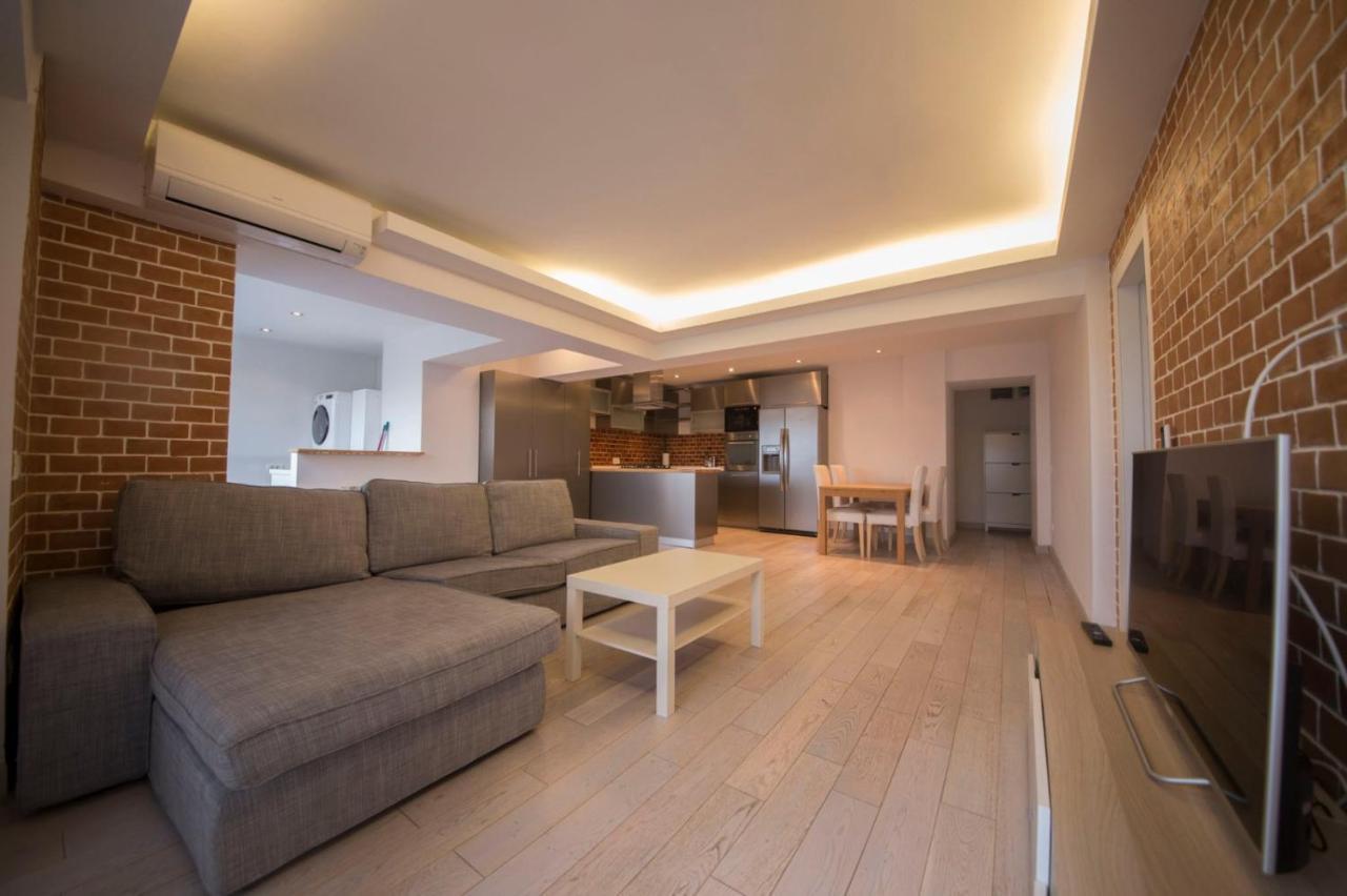 Unirii Center Apartments By Olala Homes Bukares Bagian luar foto