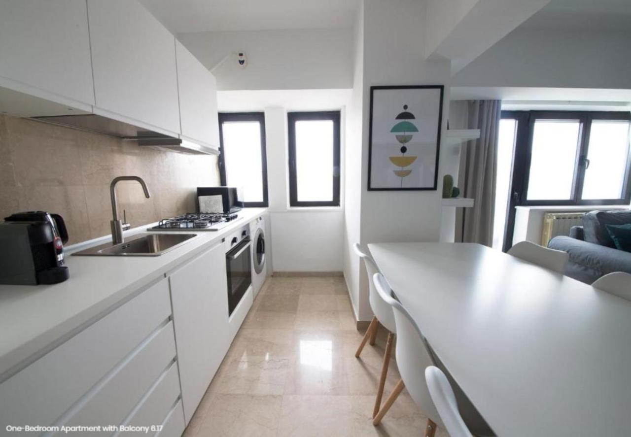 Unirii Center Apartments By Olala Homes Bukares Bagian luar foto