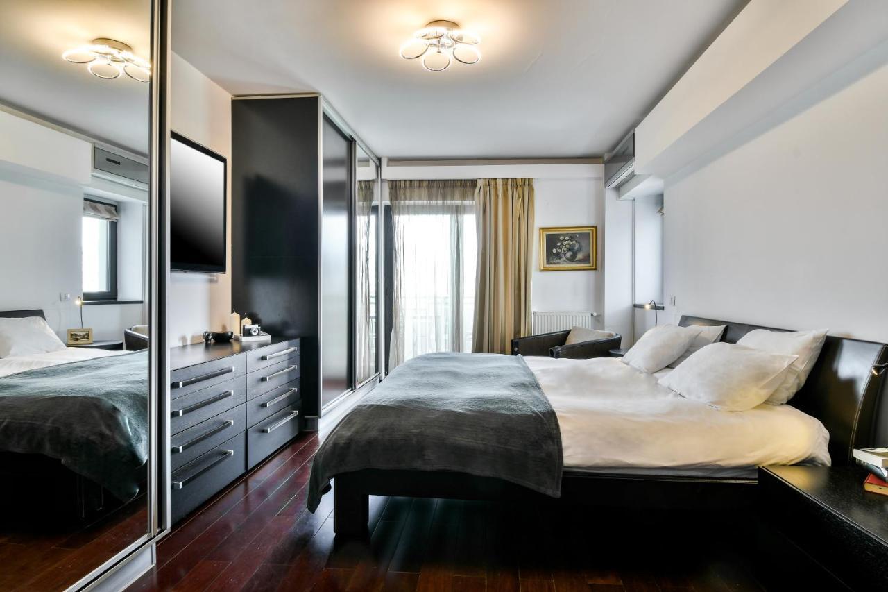 Unirii Center Apartments By Olala Homes Bukares Bagian luar foto